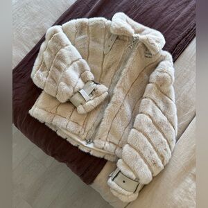Mainere de voir Ribbed faux fur Jacket - like new